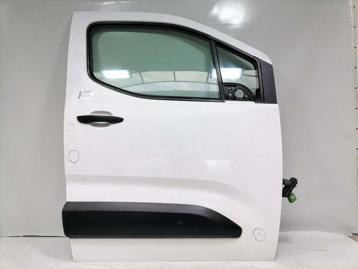 Opel Combo E original T&uuml;r vorn rechts G20 Wei&szlig; Rohbau Bj.2019